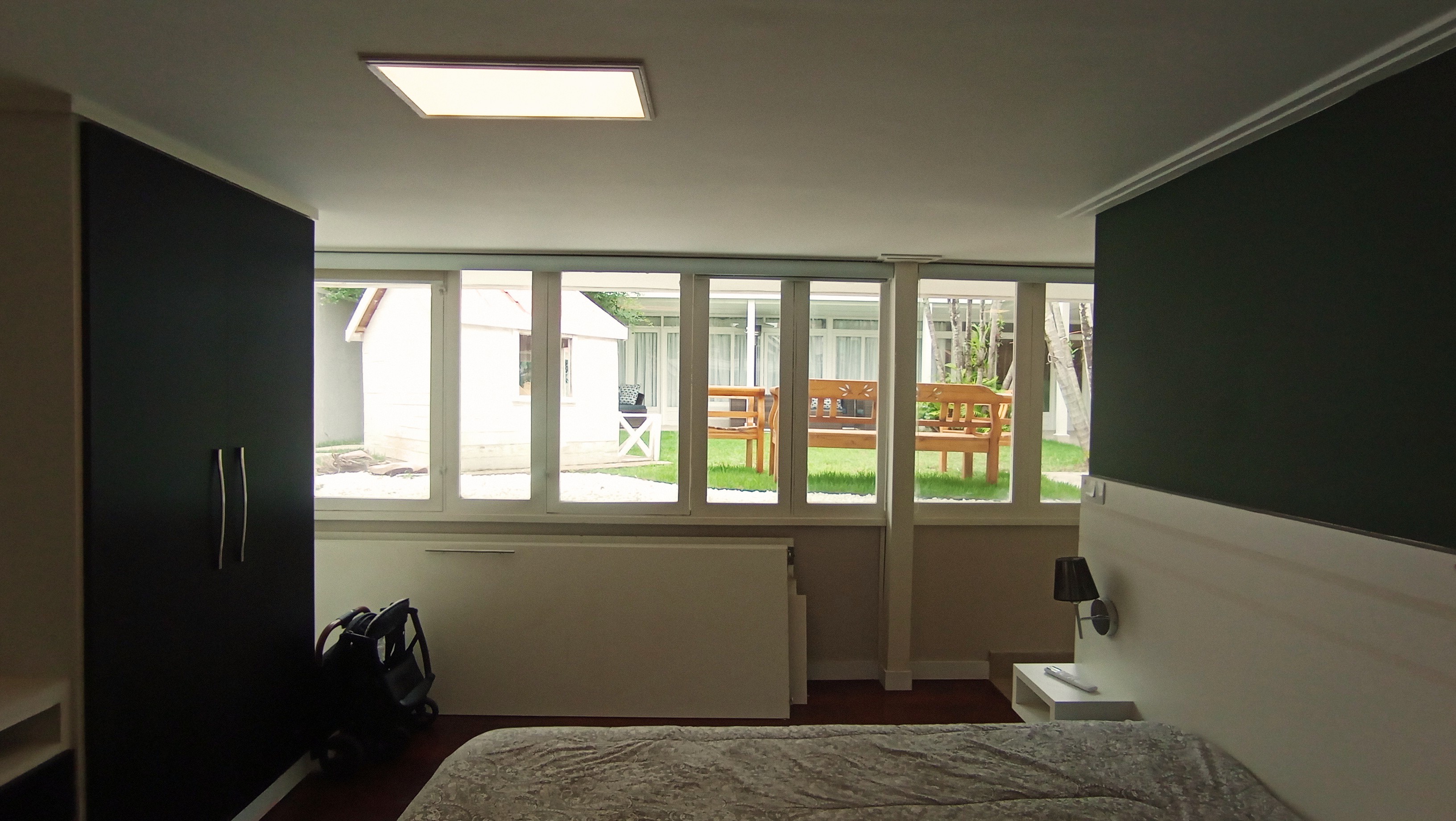 Casa à venda com 3 dormitórios no Condomínio Portal do Sol em Tremembé/SP.