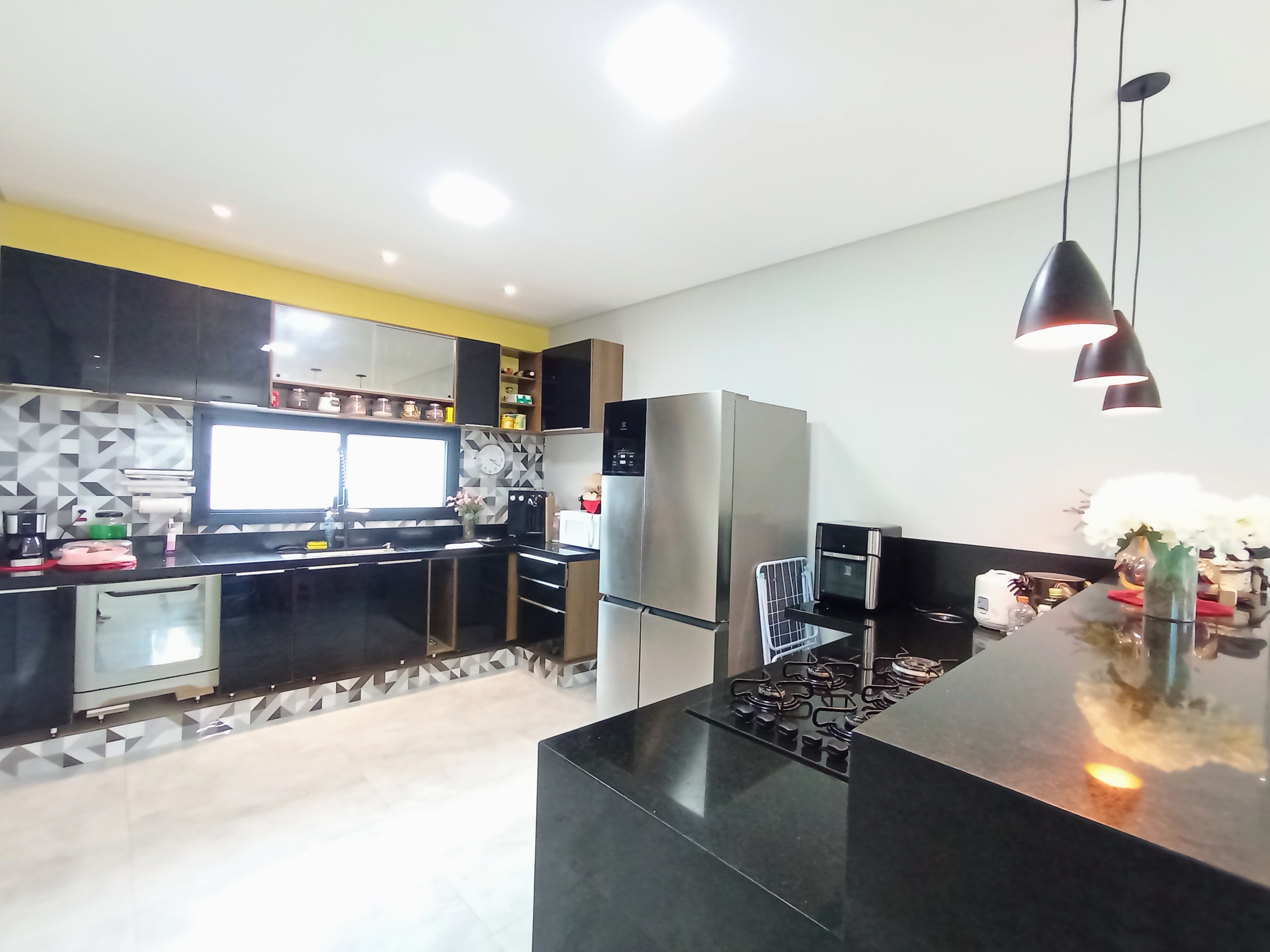 Casa à venda com 4 dormitórios no Condomínio Cyrela Landscape em Taubaté/SP.