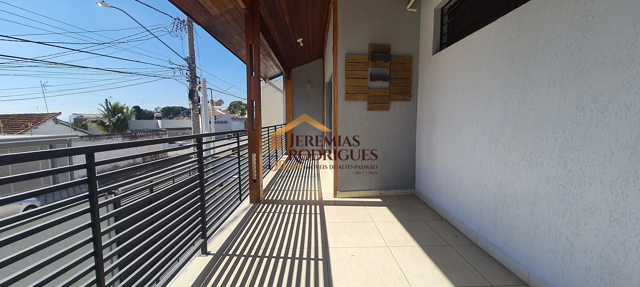 Casa á venda no Bairro Jardim Russi em Taubaté/SP. — foto 2
