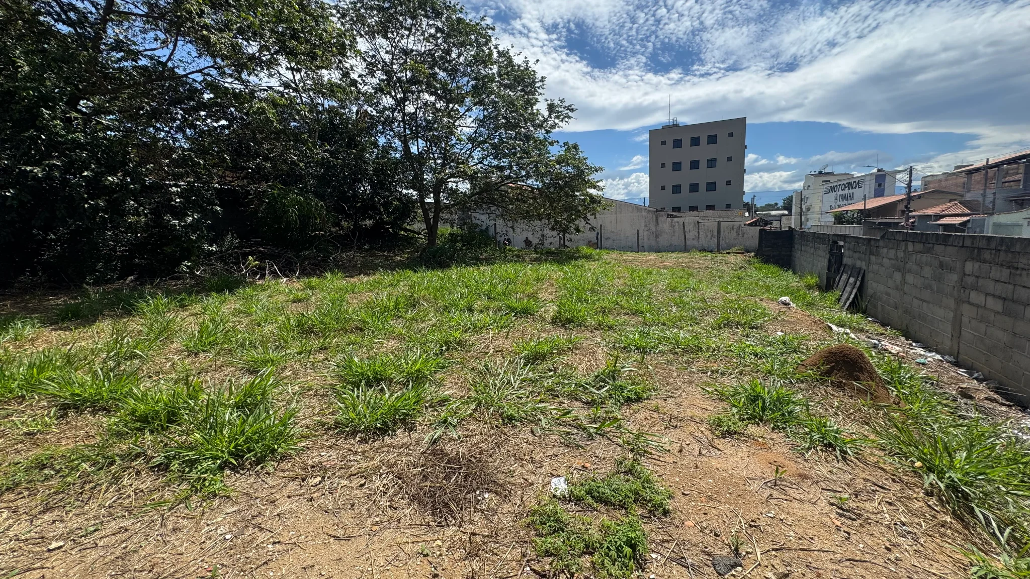 Terrenos à venda, 600m² no Bairro São Benedito em Pindamonhangaba/SP