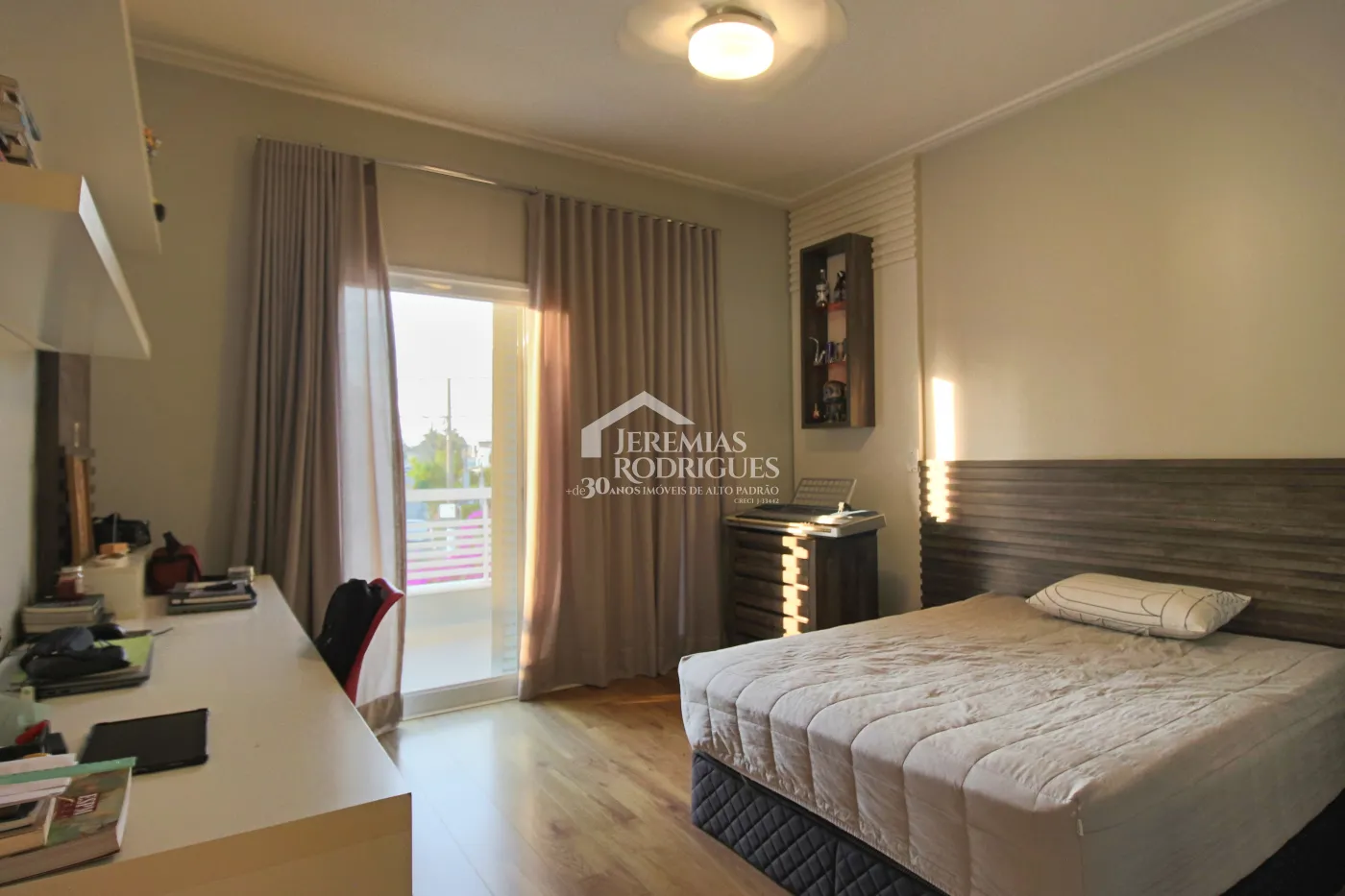 Casa com 3 suítes, 342 m² - Condomínio Taubaté Village - Taubaté/SP.