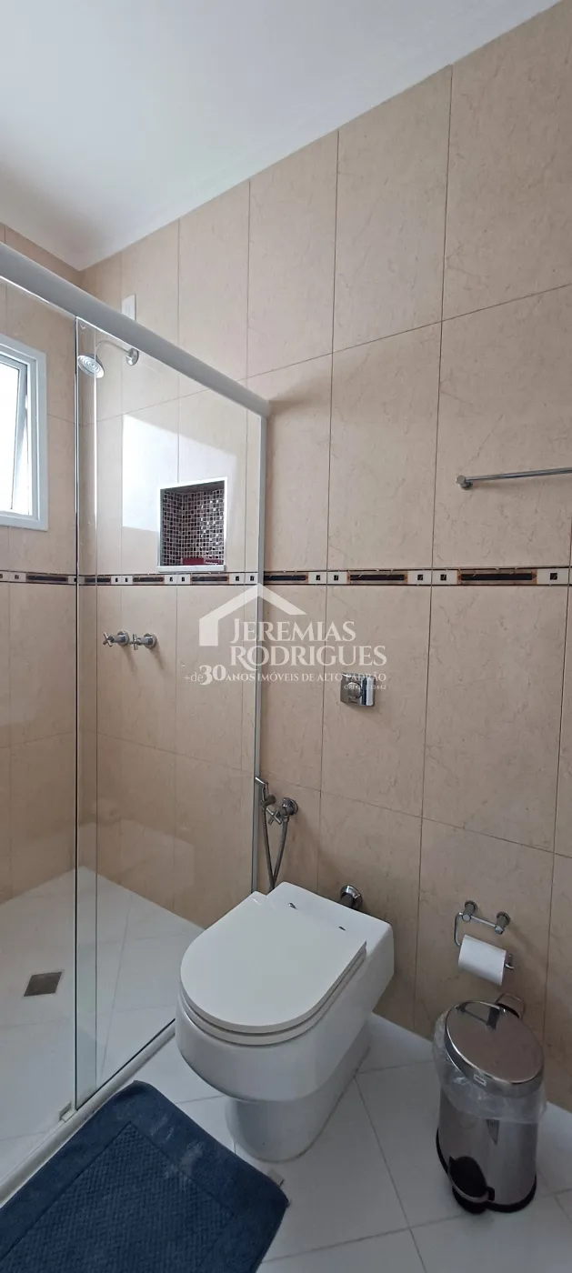 Casa disponível para venda e locação no Condomínio Colonial Village I em Pindamonhangaba/SP