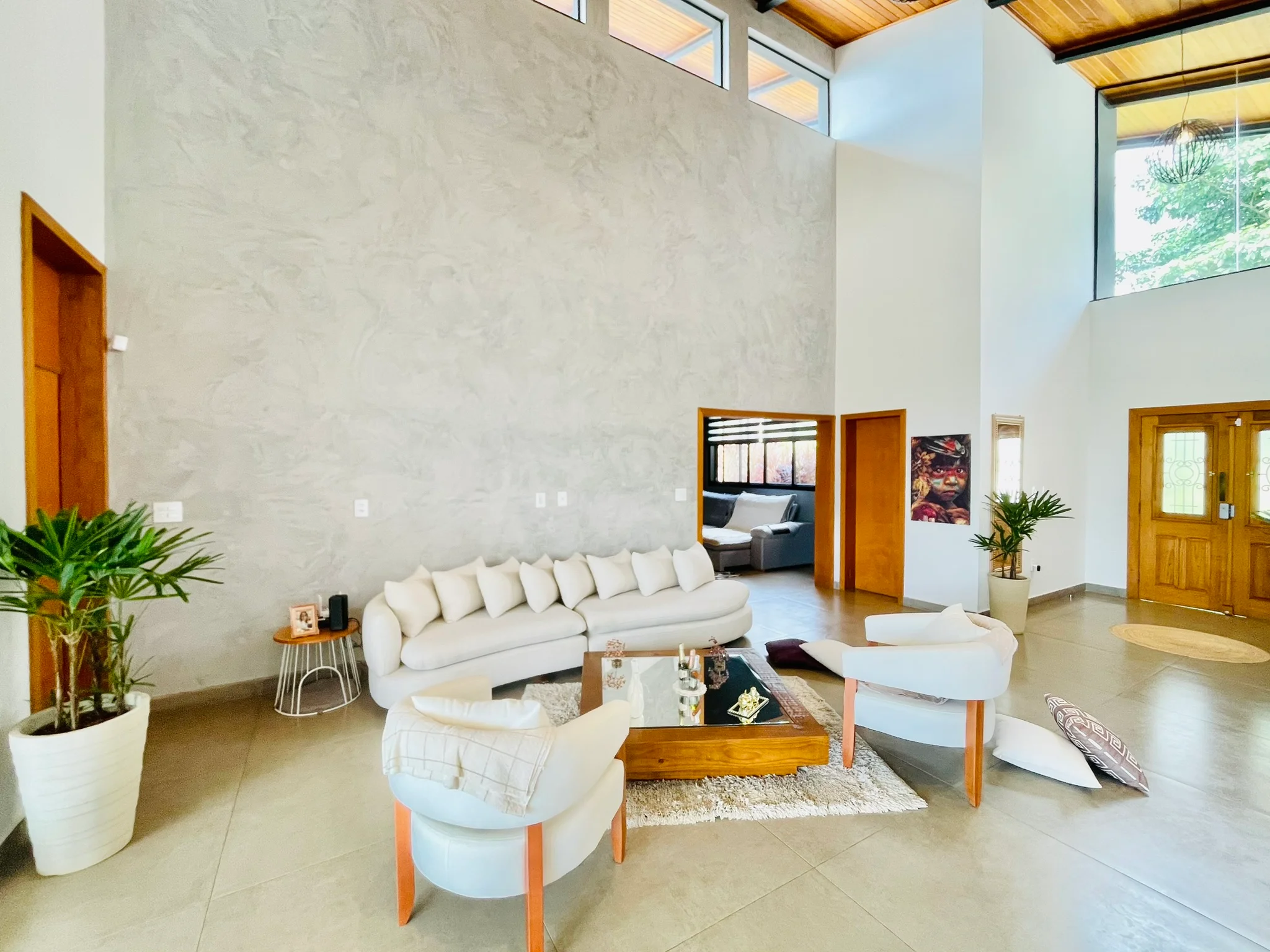Casa  com porteira fechada á venda no Condomínio Altos do Cataguá em Taubaté/SP.