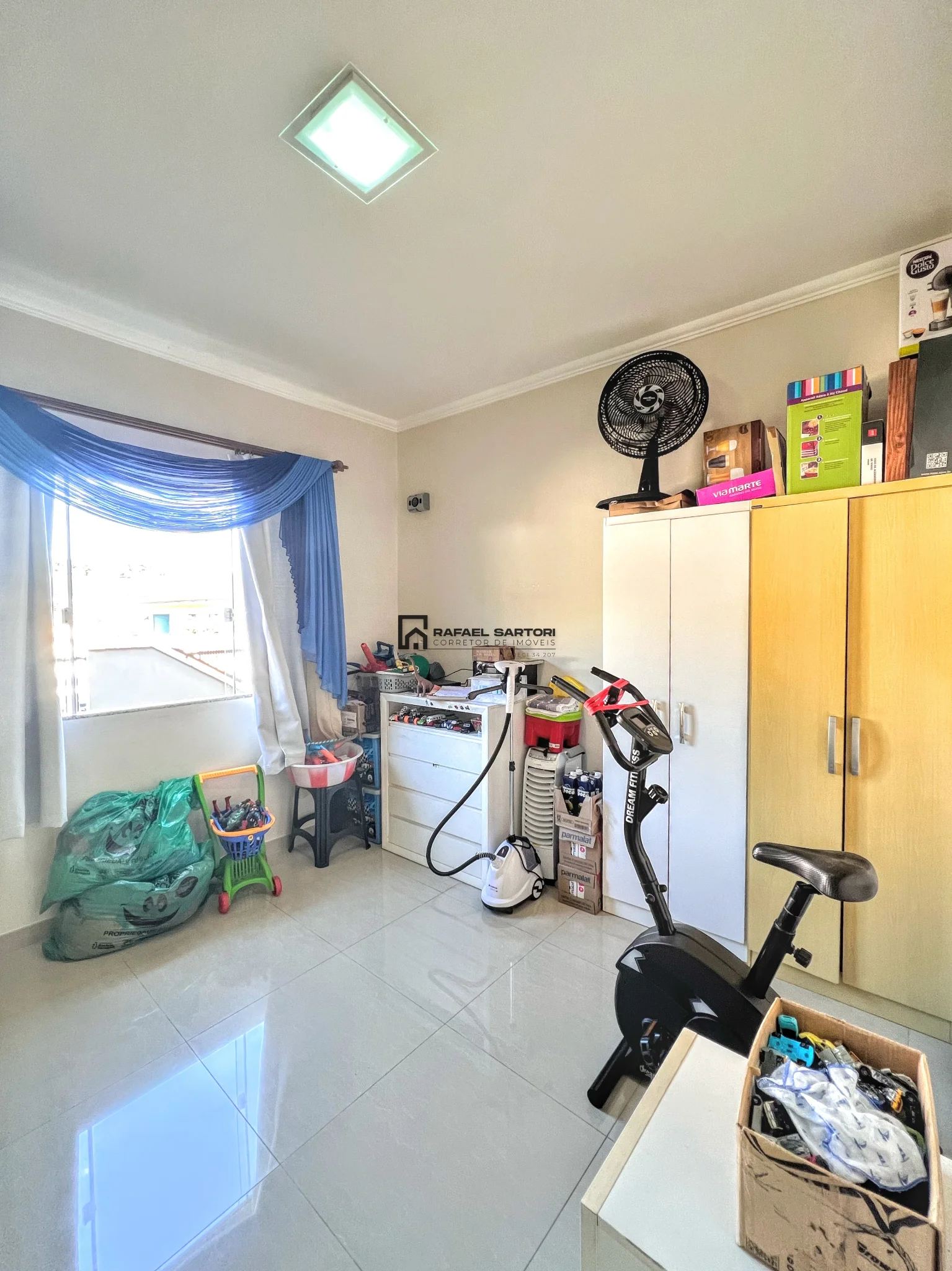 CASA TÉRREA NO BAIRRO NEREU RAMOS