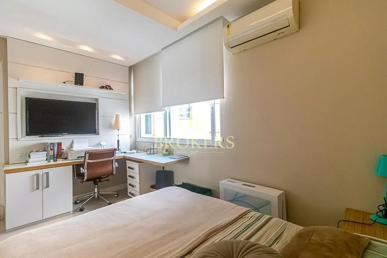Apartamento à venda, Rua Miguel Lemos - Copacabana. Duplex modernizado, 3 quartos, sendo 1 suíte co