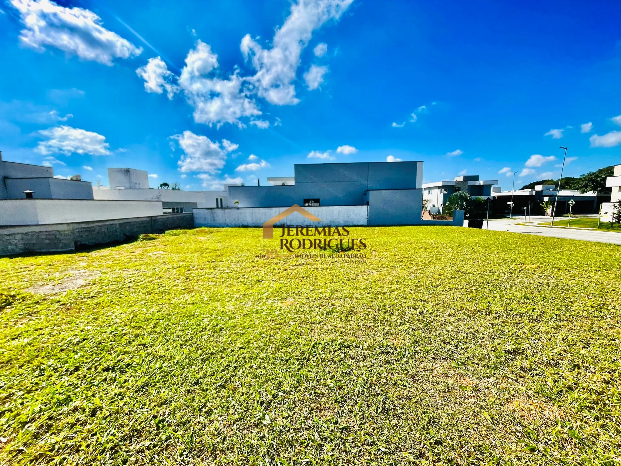 Terreno à venda no Condomínio Residencial Terrazzo Di Itália em Taubaté/SP. — foto 1