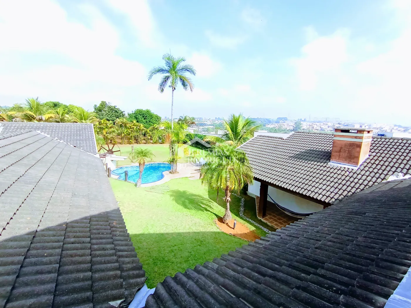 Casa à venda com 3 dormitórios no Condomínio Chácaras Cataguá em Taubaté/SP