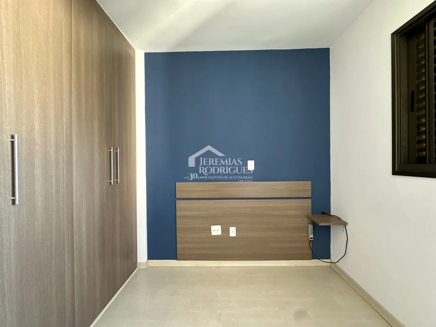 Apartamento com 3 dormitórios, 125 m² - Edifício Jabuticabeiras - Taubaté/SP.