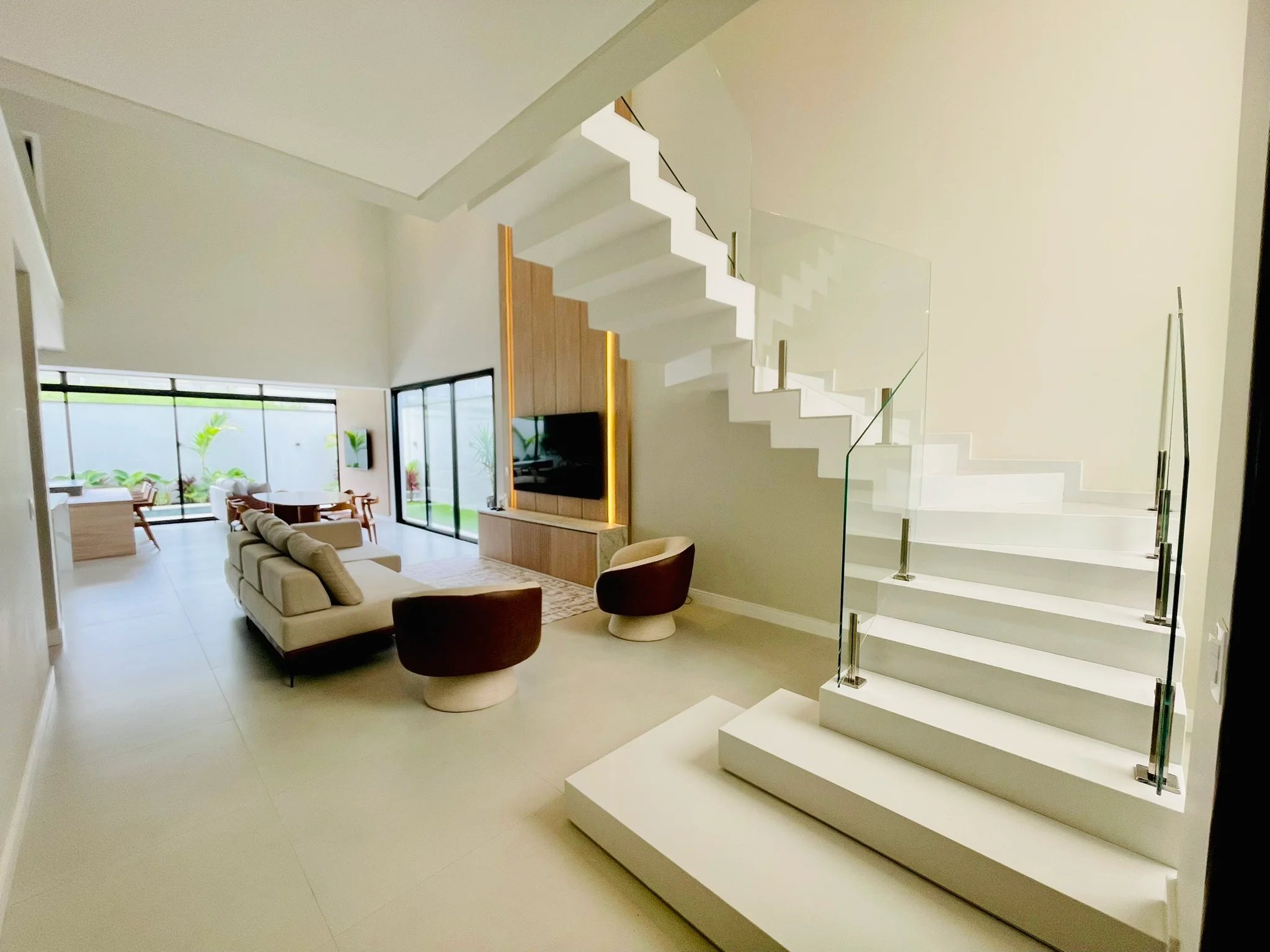 Casa à venda com 4 dormitórios no Condomínio Cyrela Landscape em Taubaté/SP. 