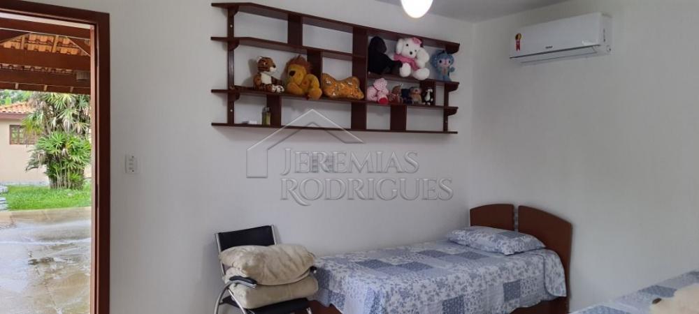 Chácara à venda com com 3 suítes no bairro Areão em Taubaté/SP. 