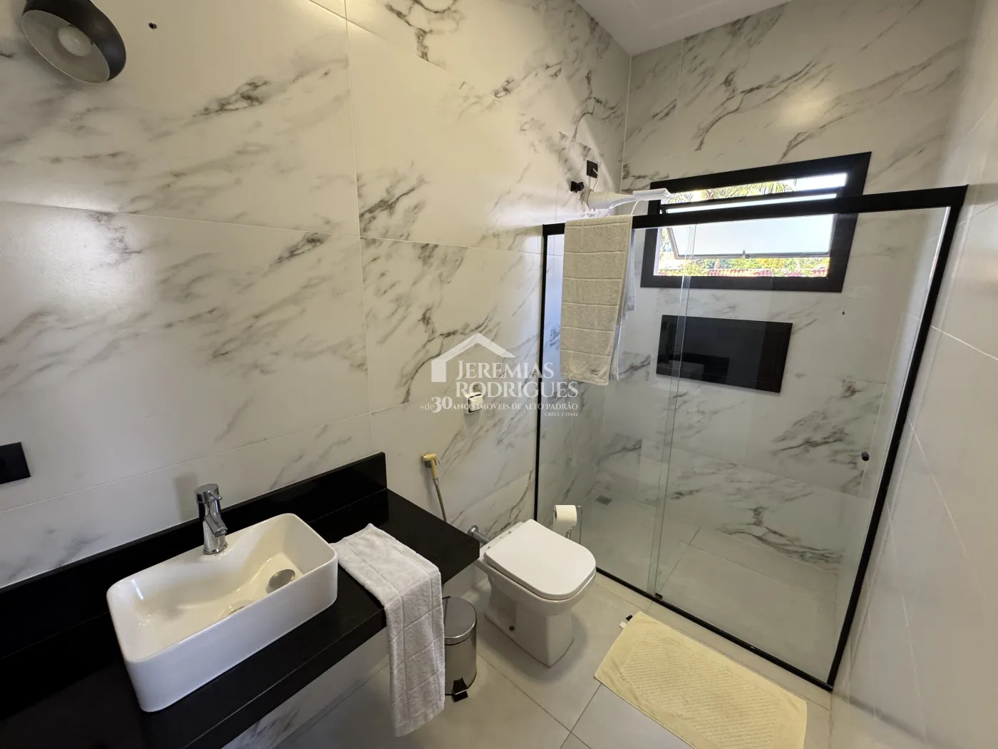 Casa à venda com 4 quartos no Condomínio Village Paineiras em Pindamonhangaba/SP