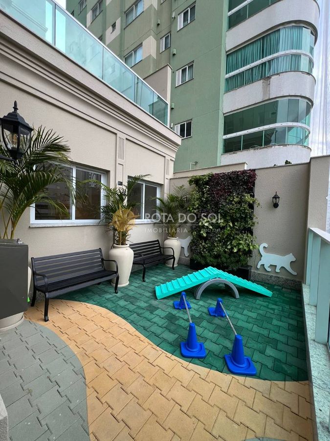 Belíssimo Apartamento 4 Suítes Quadra Mar Meia Praia Itapema SC