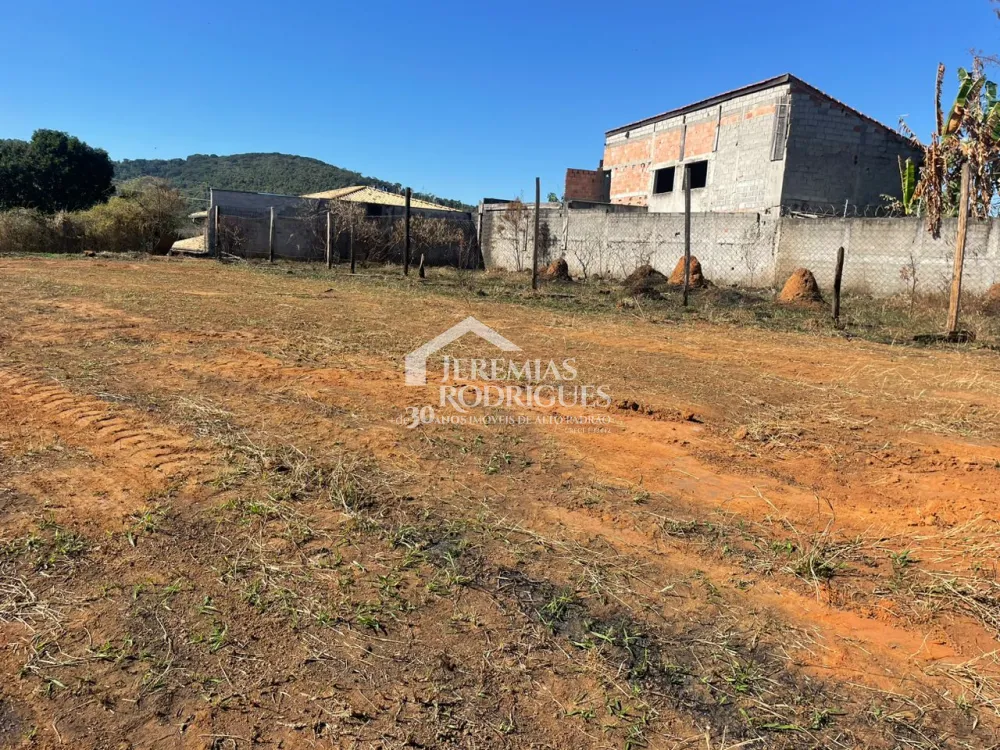 Terreno com 1.000 m² - Loteamento Chácaras Ingrid - Taubaté/SP.