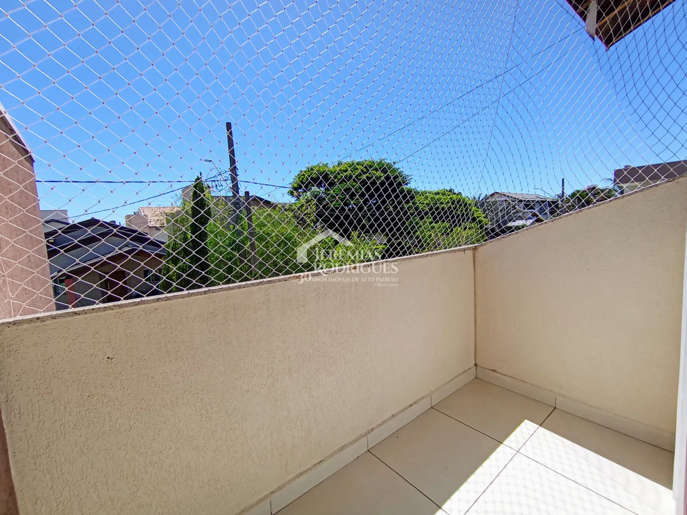 Casa para venda com 3 dormitórios no Condomínio Campos Do Conde II Versailles em Tremembé/SP