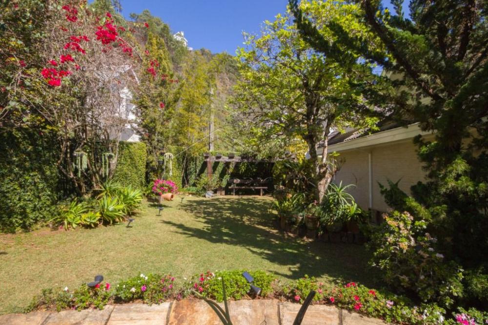 Casa à venda por R$ 6.350.000,00 - Campos do Jordão/SP