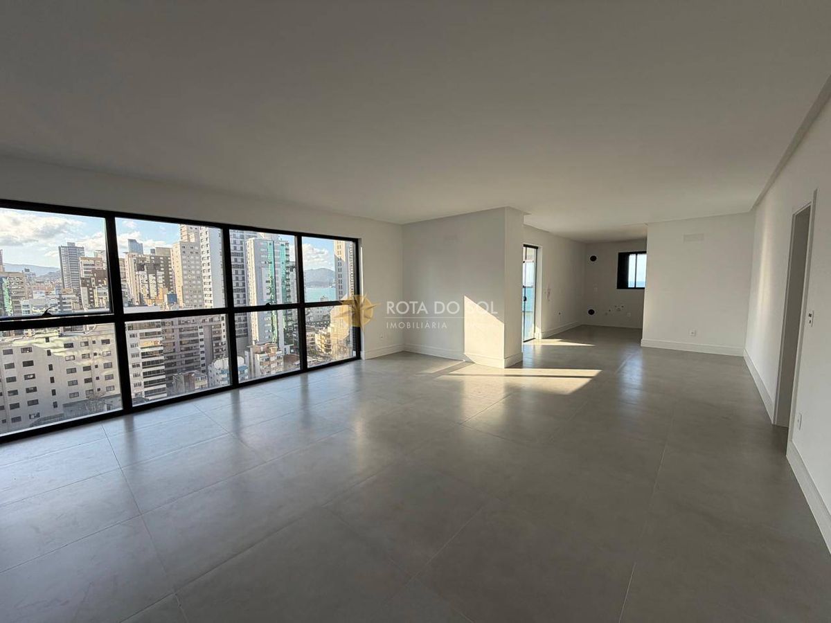 Diamond Tower Apartamento Quadra Mar 4 Suítes Meia Praia Itapema SC