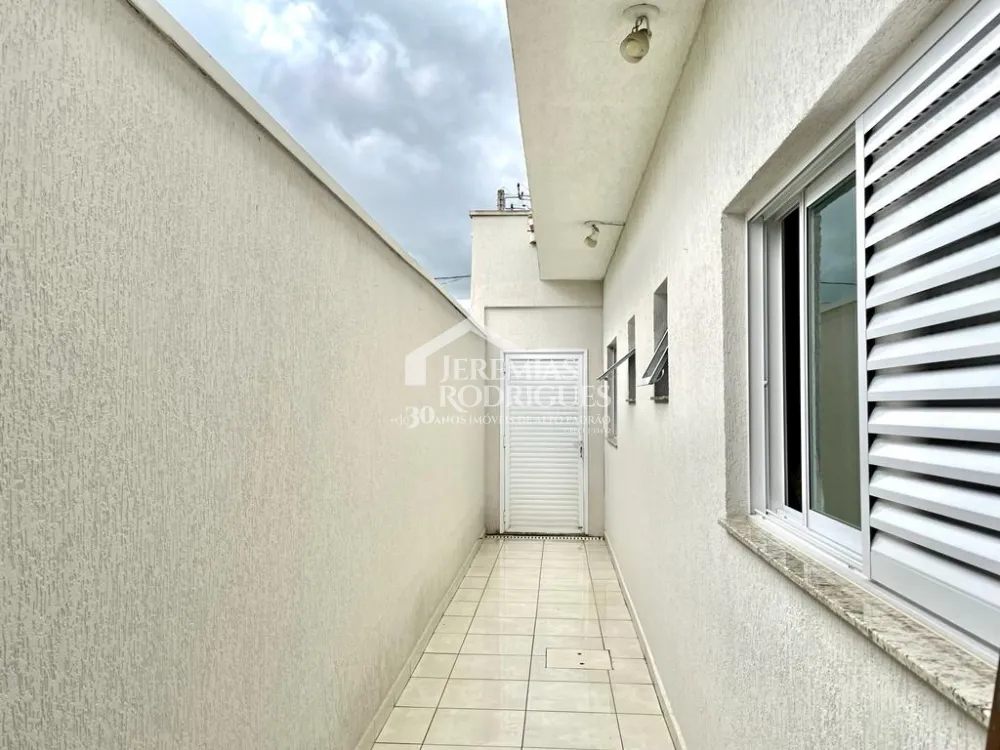 Casa à venda no Condomínio Ouro Ville em Taubaté/SP