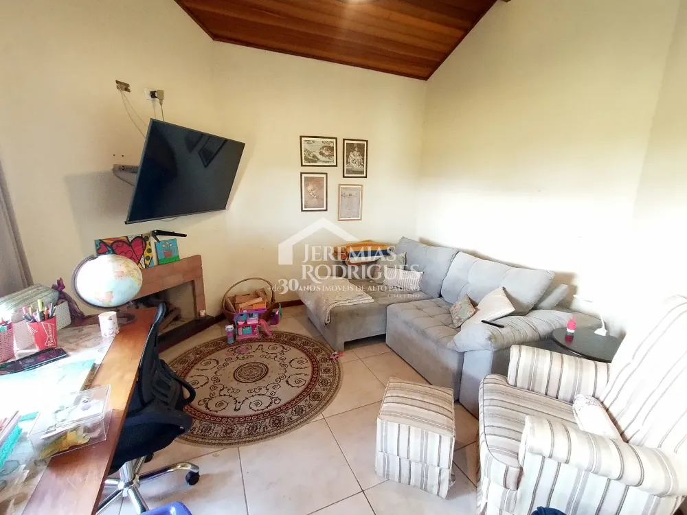 Casa com 4 dormitórios, 277 m² - Santo Antônio do Pinhal/SP