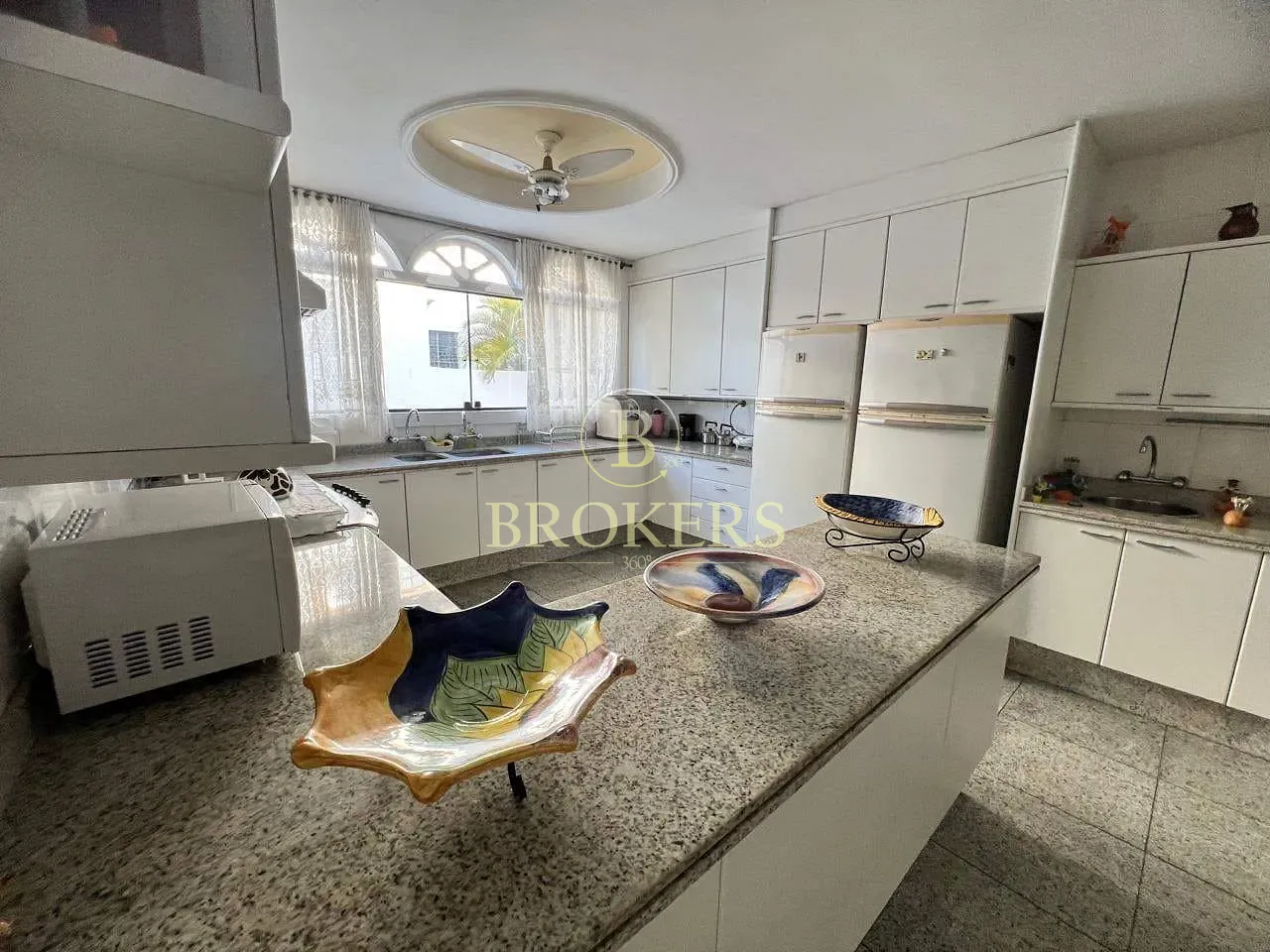 Exclusividade e lazer absoluto no Park Palace: Mansão com 8 suítes, boate privativa e 1.358m² na Ba — foto 11