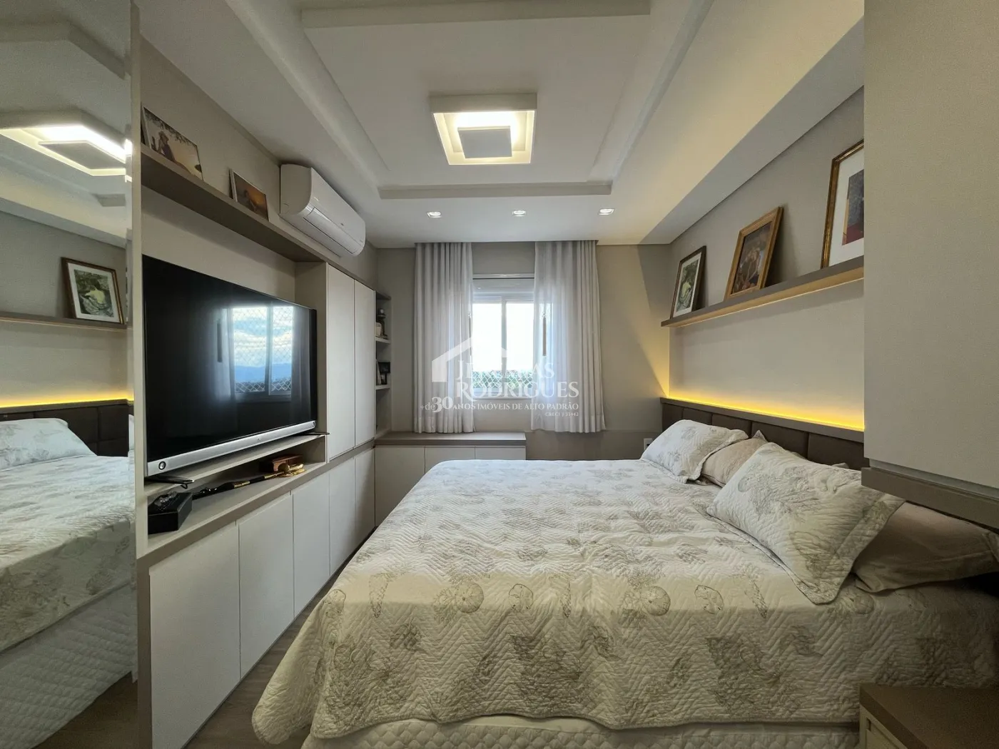 Apartamento à venda com 3 suítes, 142 m² no Condomínio Grand Terrace em Taubaté/SP.