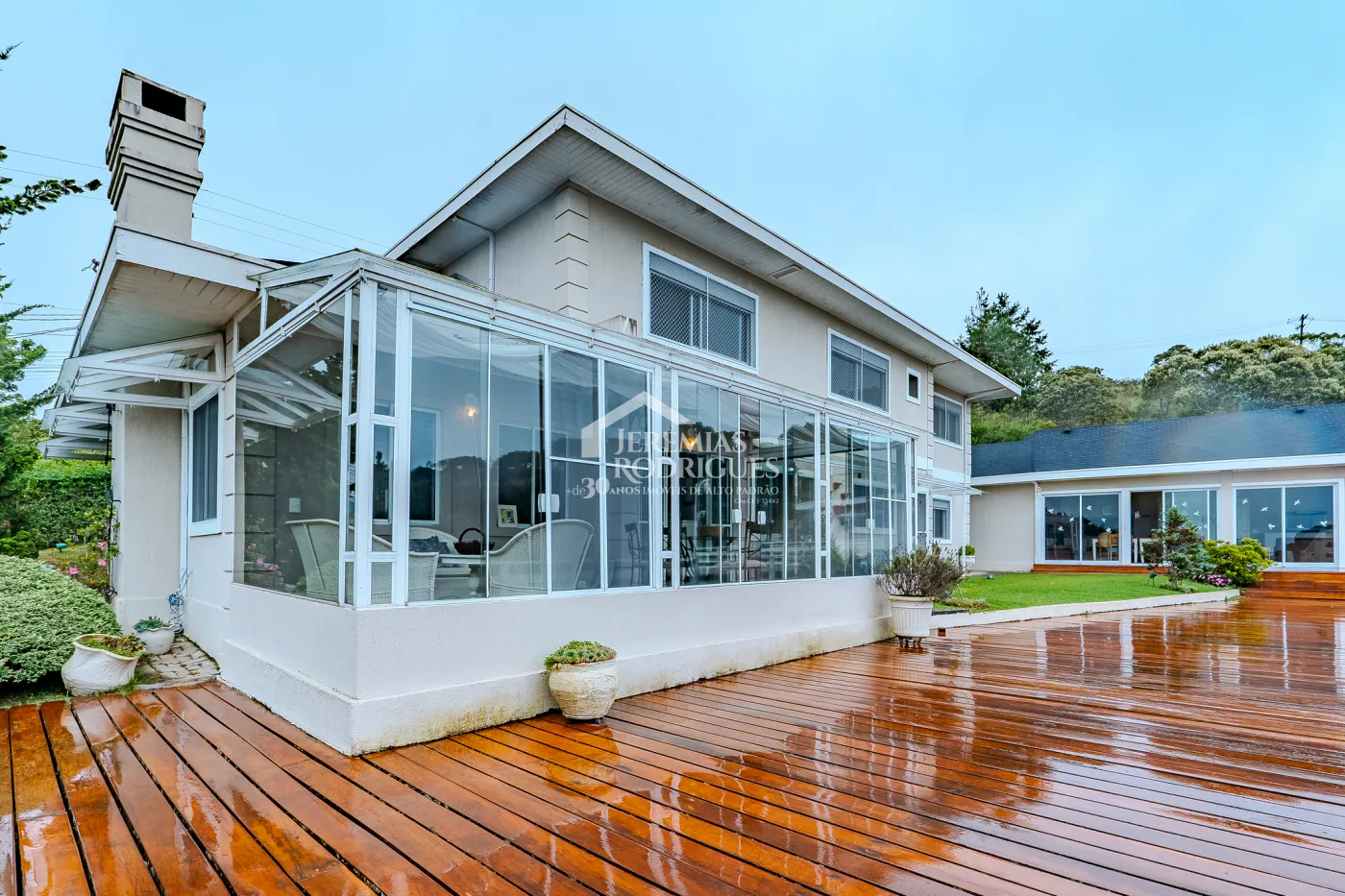 Casa à venda por R$ 4.400.000,00 - Campos do Jordão/SP