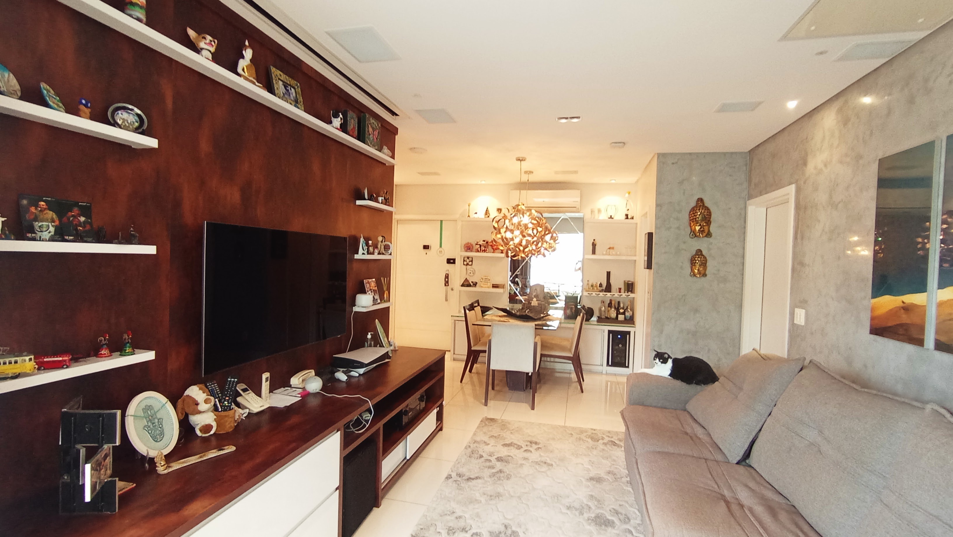 Apartamento à venda com 3 suítes no Condomínio Renaissance em Taubaté/SP.