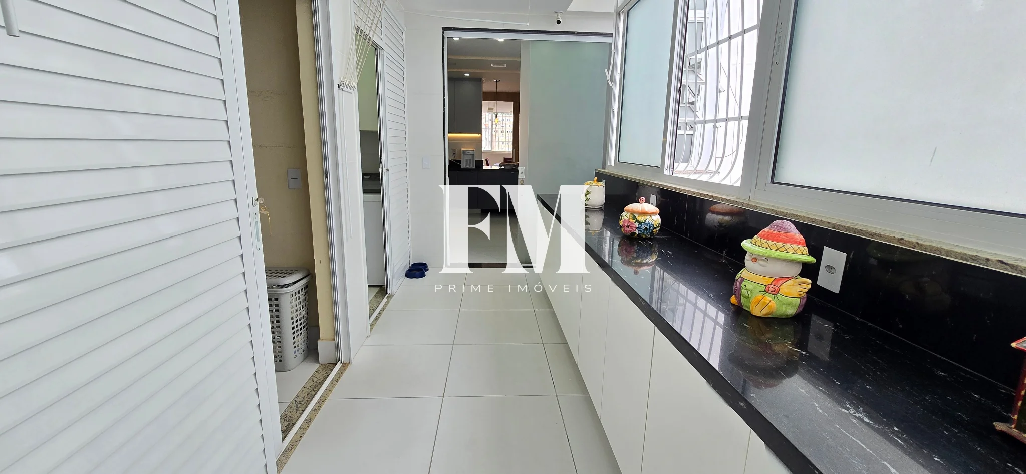OPORTUNIDADE! Apartamento espetacular, todo  modernizado à venda na Rua Figueiredo Magalhães, Copacabana. - foto 25