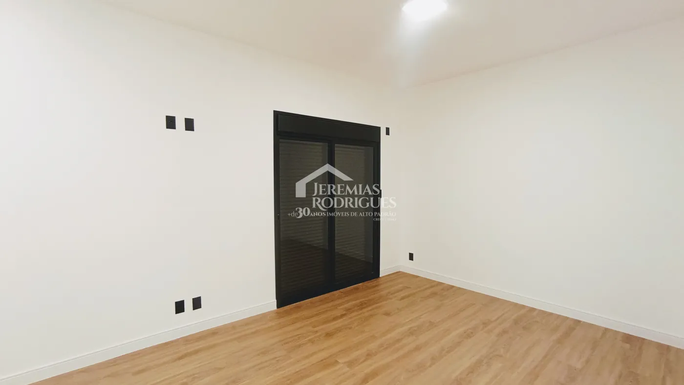 Casa à venda com 4 dormitórios no Condomínio Terras de San Marco em Taubaté/SP.