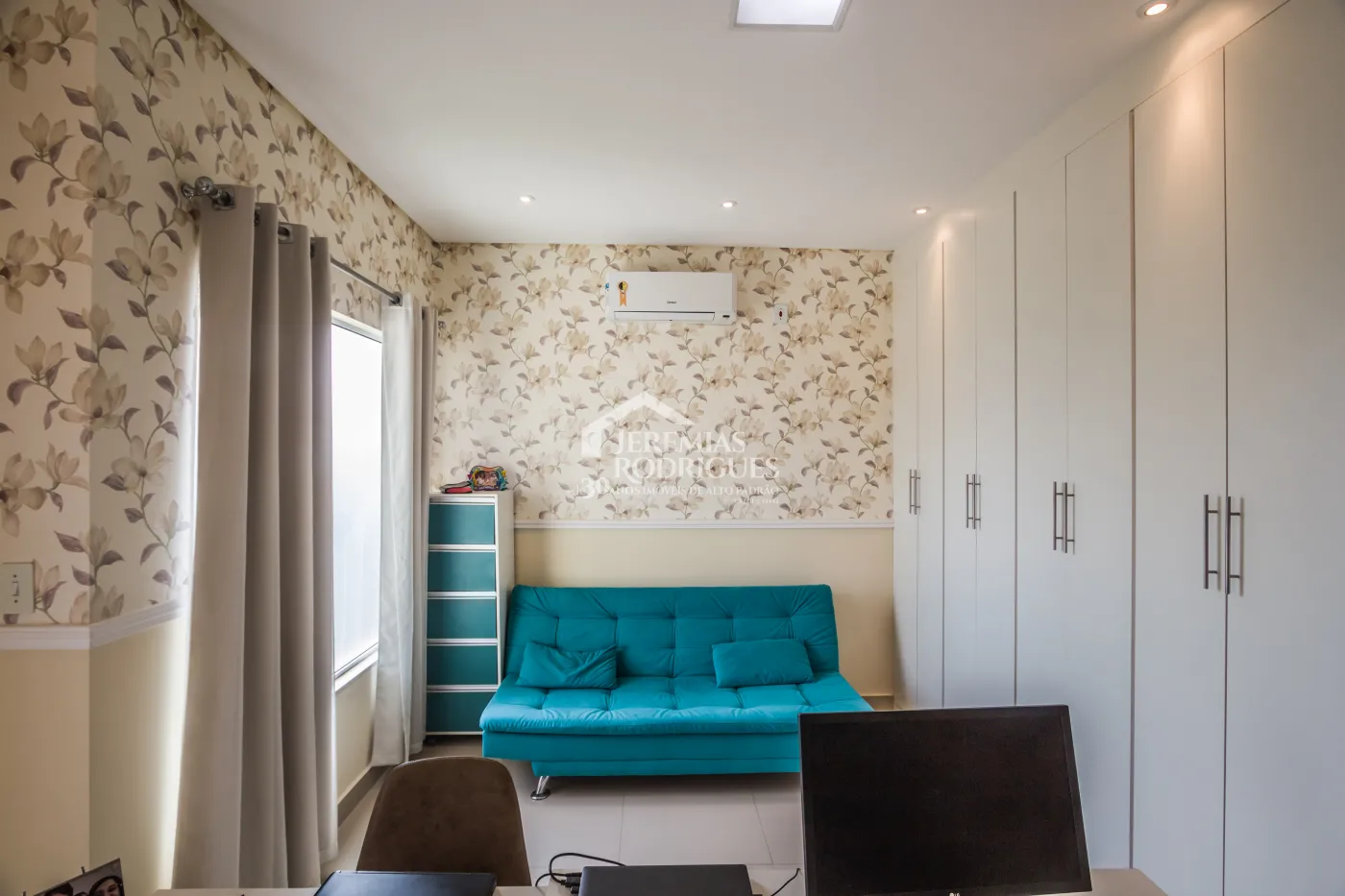 Casa com 4 dormitórios, 295 m² - Condomínio Reserva dos Lagos - Pindamonhangaba/SP