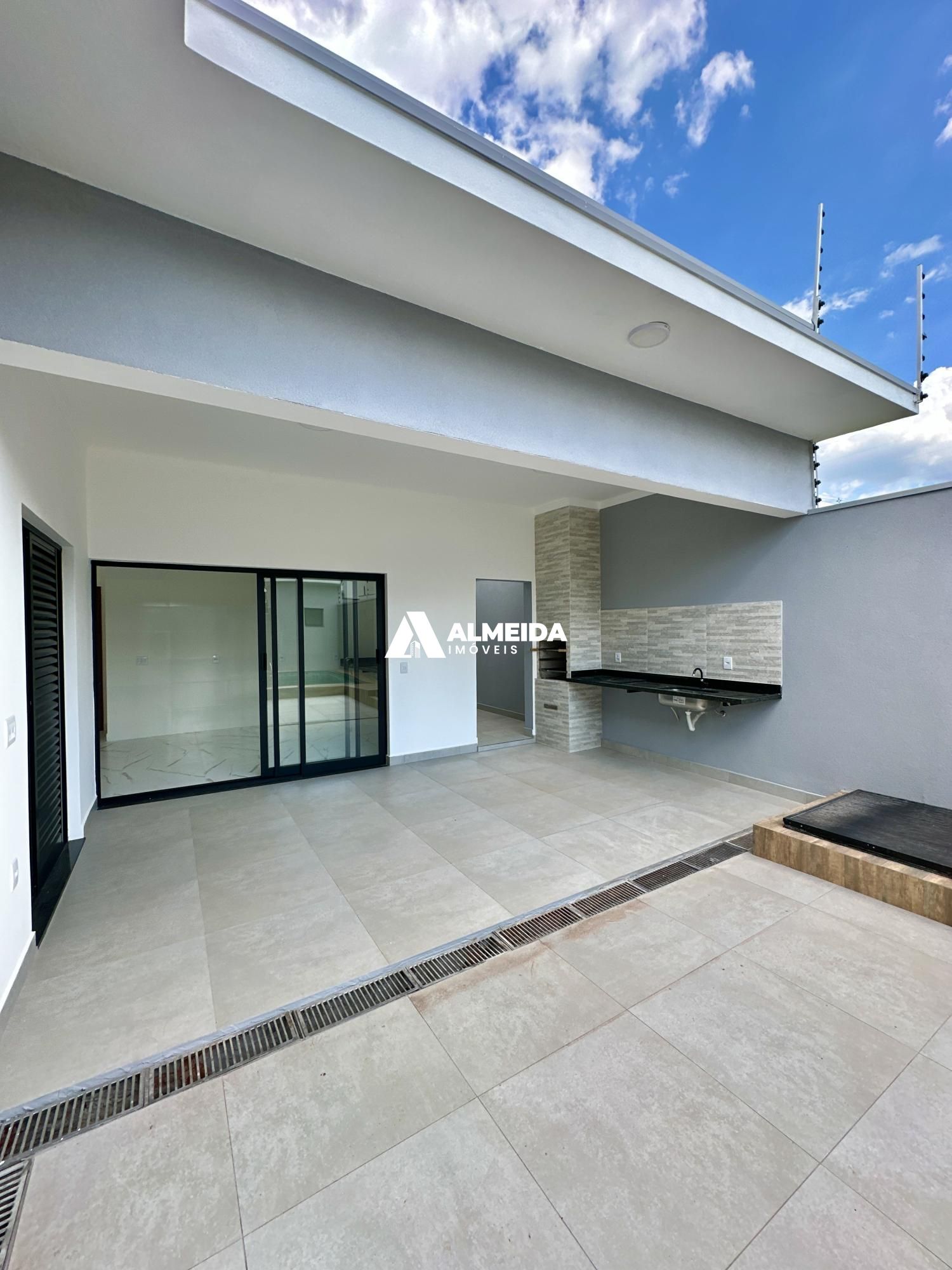 Casa á venda no Portal Ville Jardins em Boituva