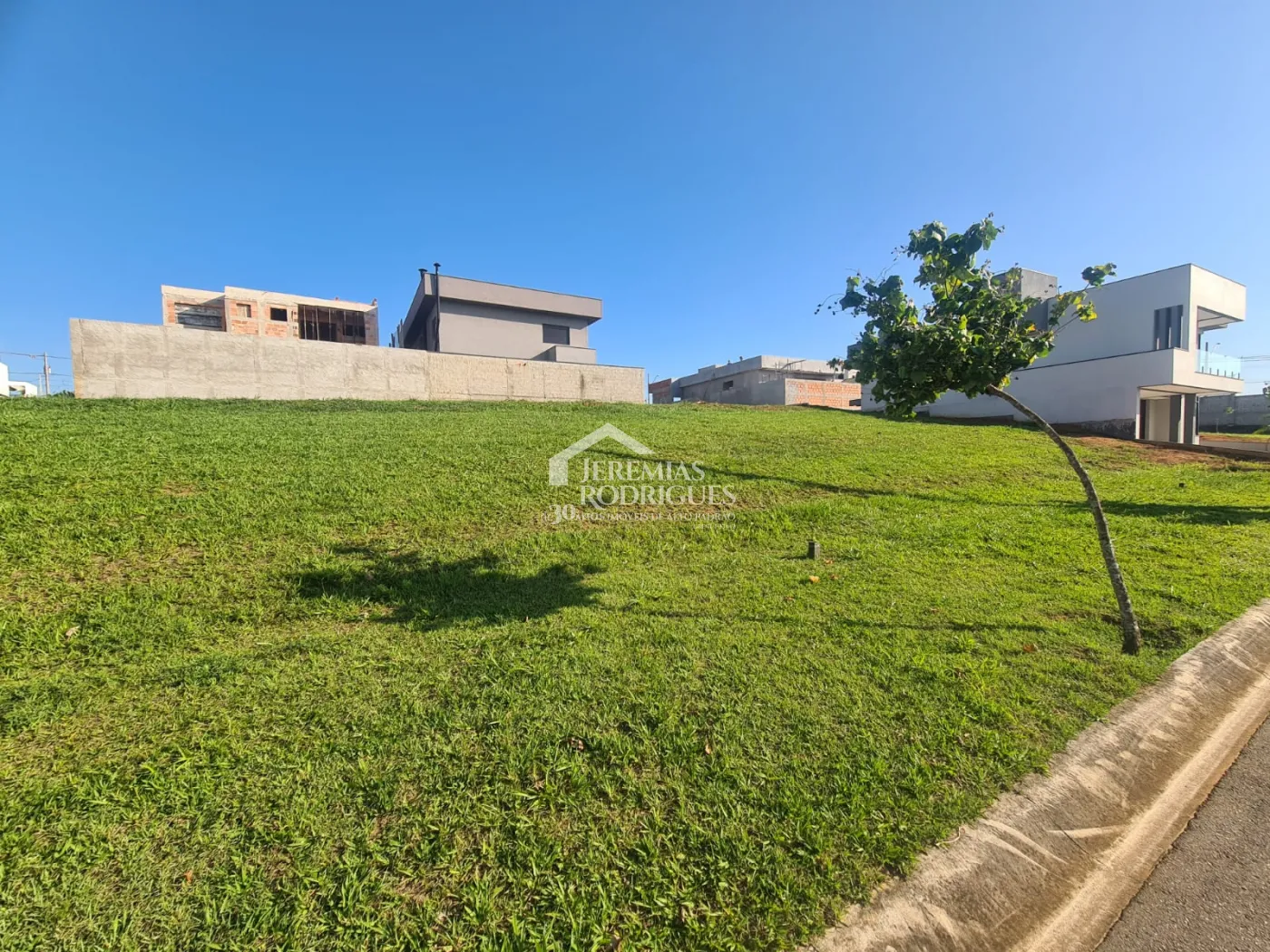 Terreno com 305 m² - Condomínio Cyrela Landscape - Taubaté/SP.