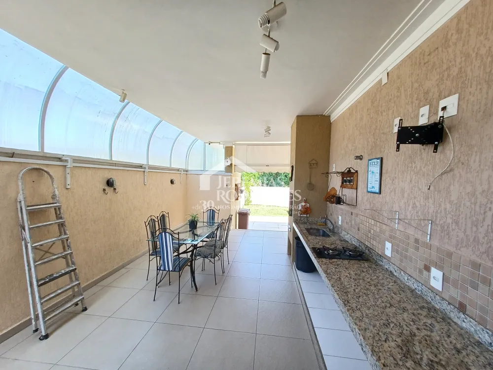 Casa à venda por R$ 999.000,00 - Pindamonhangaba/SP