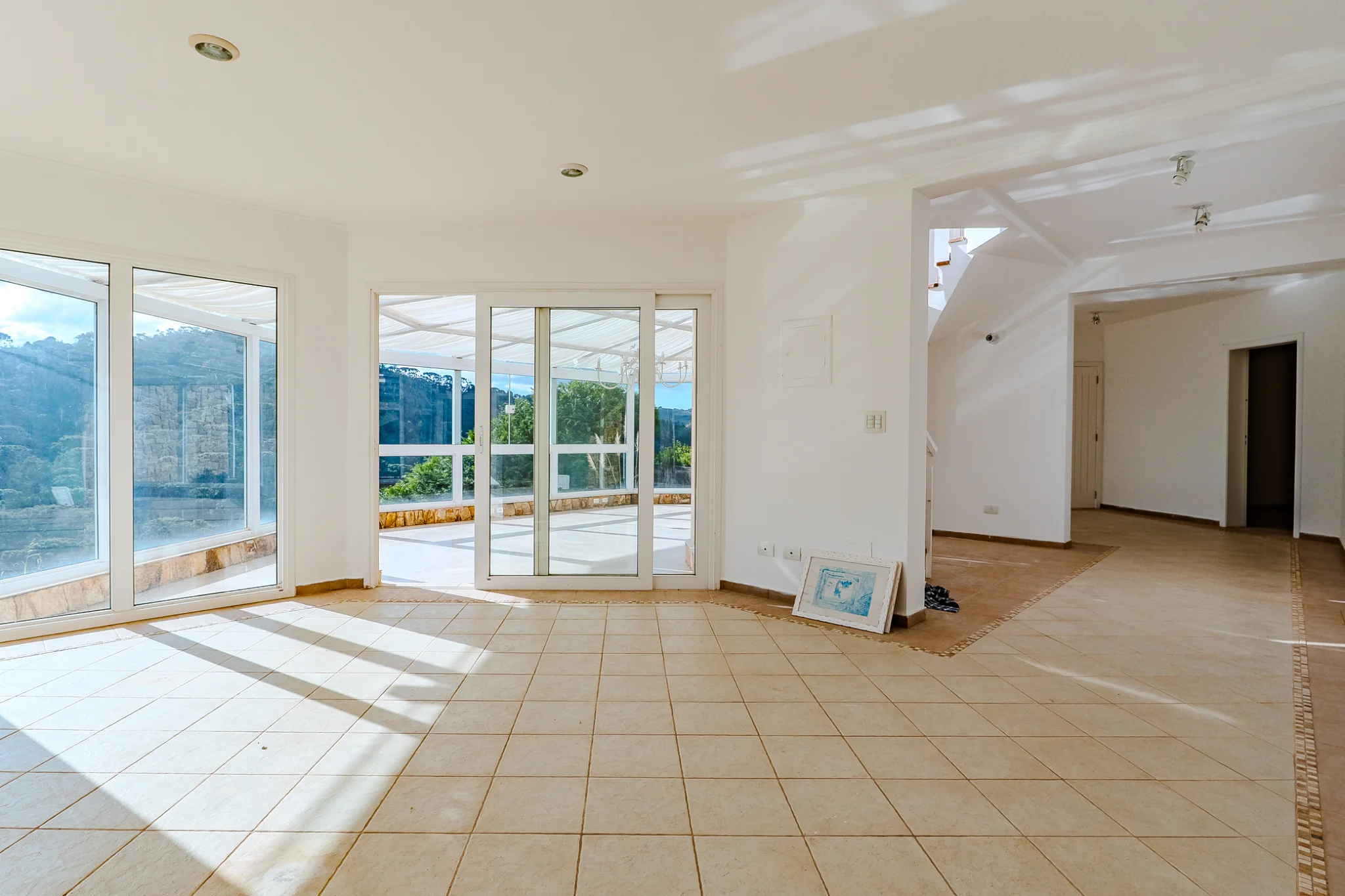 Casa á venda no Condomínio Recanto do Sol em Campos do Jordão/SP.