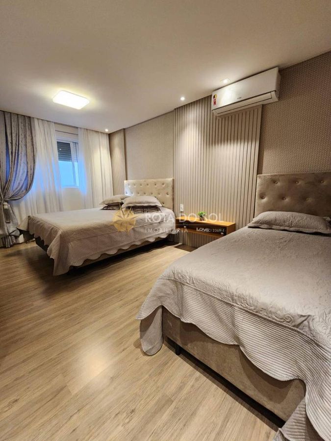 Place Vendôme Apartamento 4 Suítes em Meia Praia Itapema SC