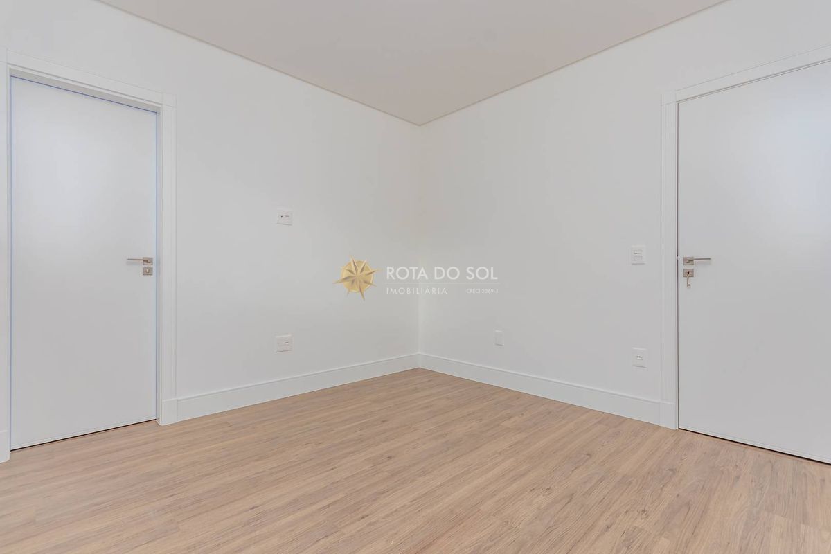 Fiori Del Mare Apartamento 3 Suítes e 2 Vagas em Meia Praia Itapema SC