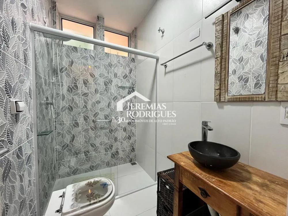 Chácara à venda com 2.000 m² no Condomínio Chácaras Cataguá, em Taubaté/SP.