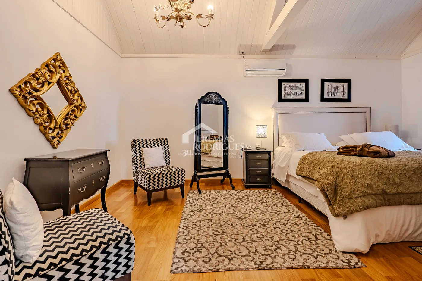 Pousada à venda com Exclusividade com 14 suítes no Casablanca Hotel Boutique em Campos do Jordão/SP