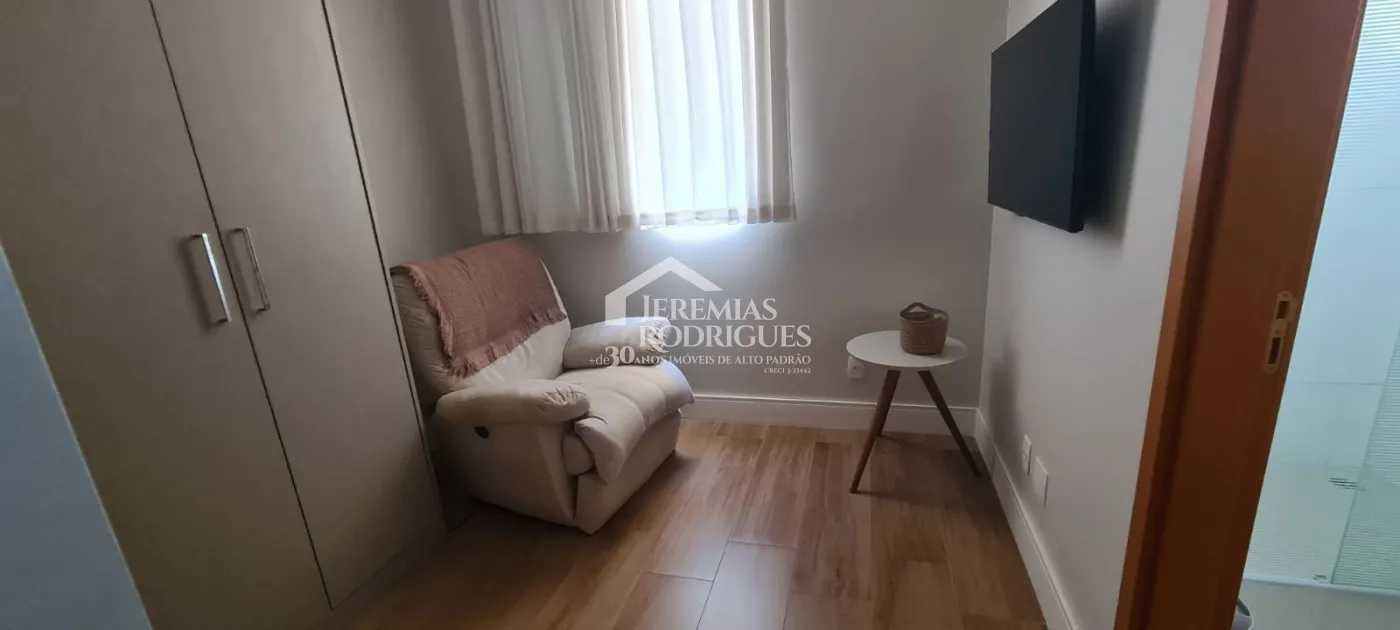 Apartamento à venda com 3 suítes, 155 m² no Condomínio Residencial Renaissance em Taubaté/SP.