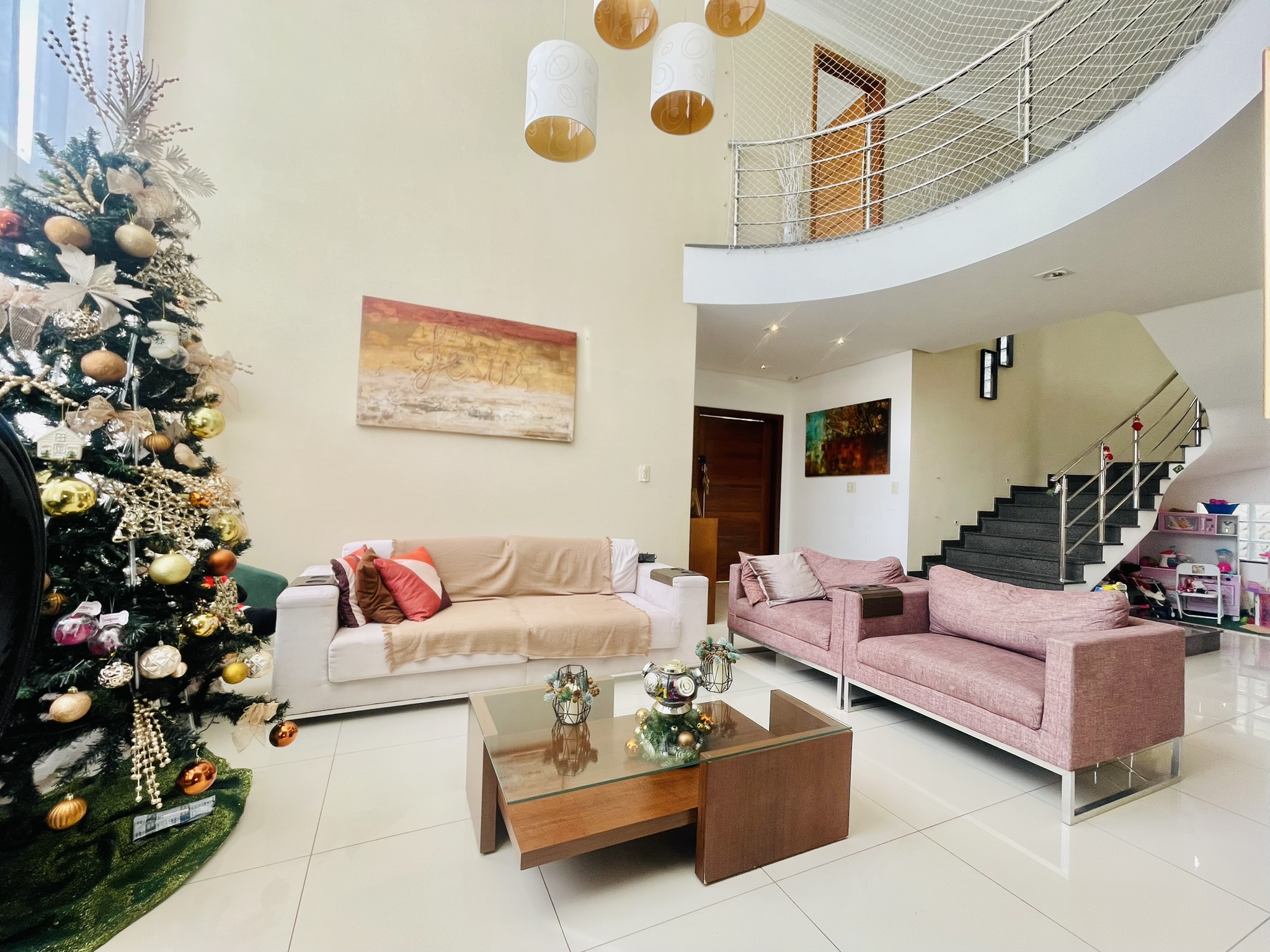 Casa para venda com 4 dormitórios no Condomínio Campos Do Conde I em Tremembé/SP