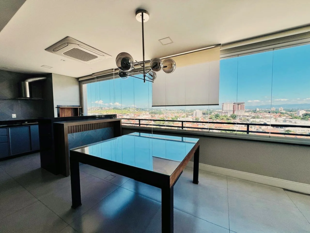 Apartamento para venda e locação no Edifício Grand Terrace em Taubaté/SP. 