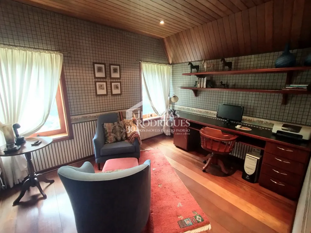 Casa com 4 dormitórios, 380 m² - Condomínio Jardim Véu da Noiva - Campos do Jordão/SP