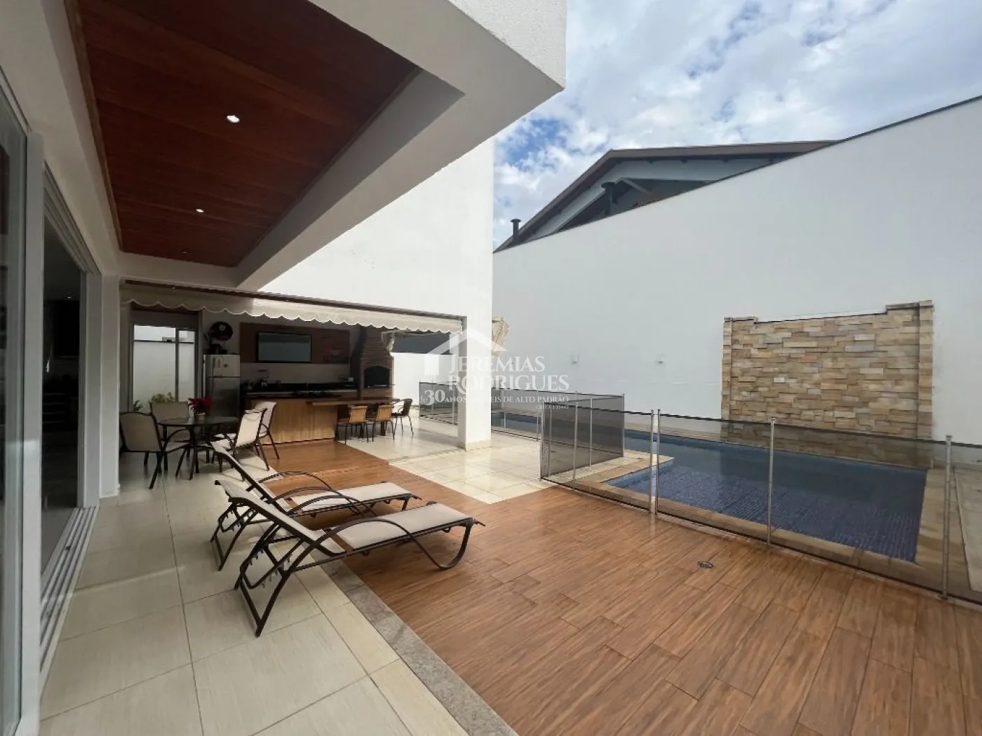 Casa à venda no Condomínio San Marco em Taubaté/SP.