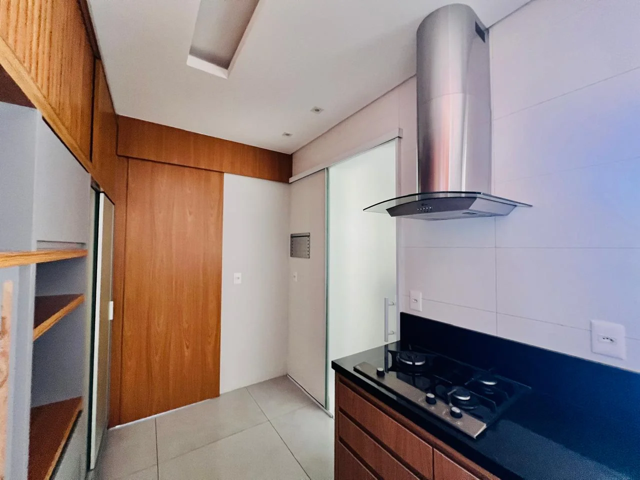 Apartamento para venda e locação no Edifício Grand Terrace em Taubaté/SP. 