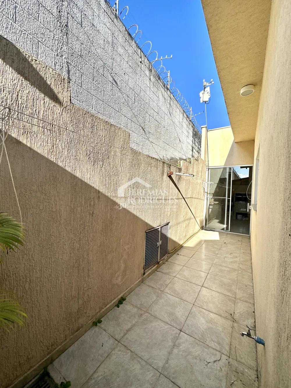 Casa com 3 quartos, 158 m² - Condomínio Campos do Conde - Taubaté/SP
