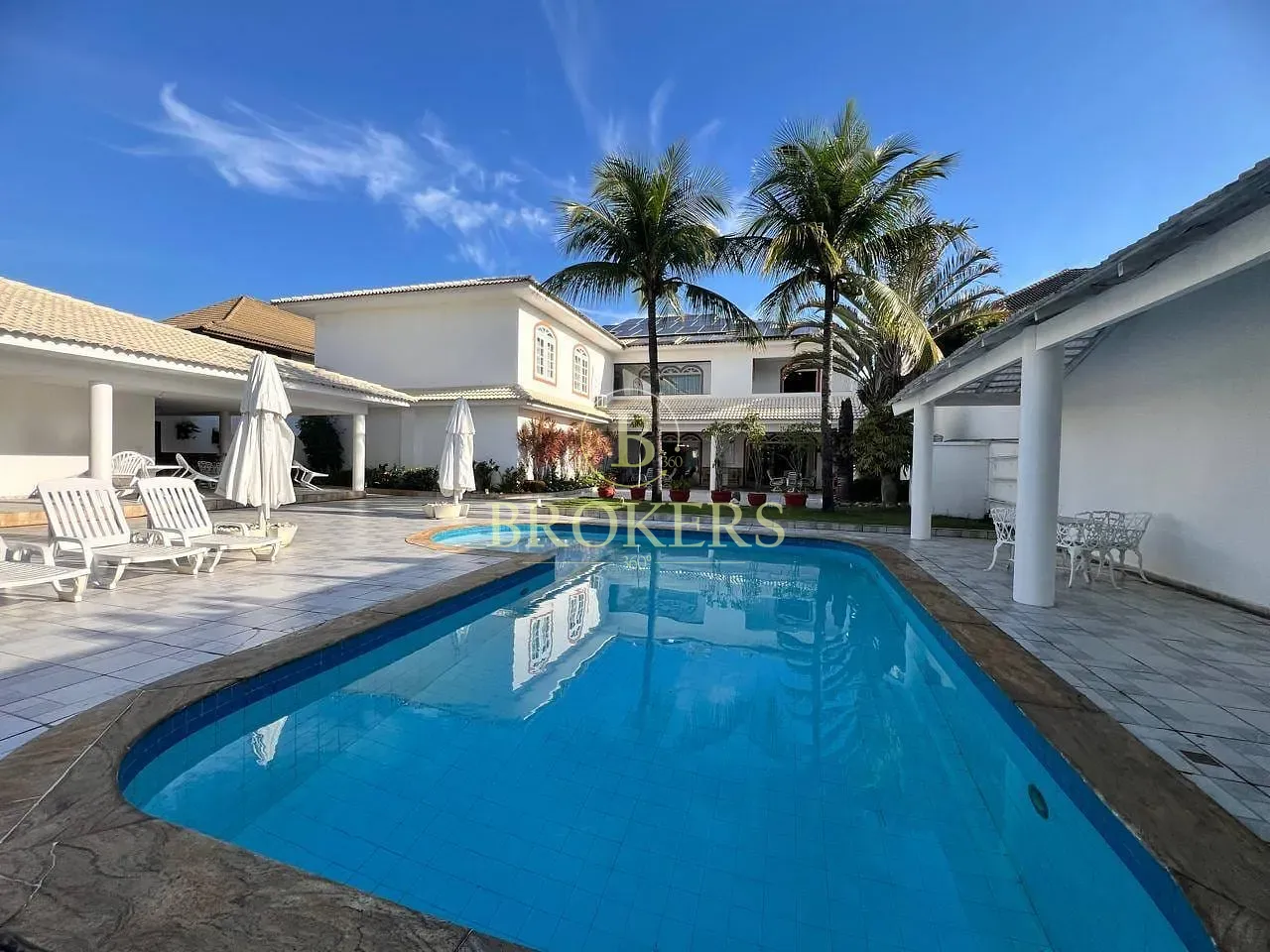 Exclusividade e lazer absoluto no Park Palace: Mansão com 8 suítes, boate privativa e 1.358m² na Ba — foto 1