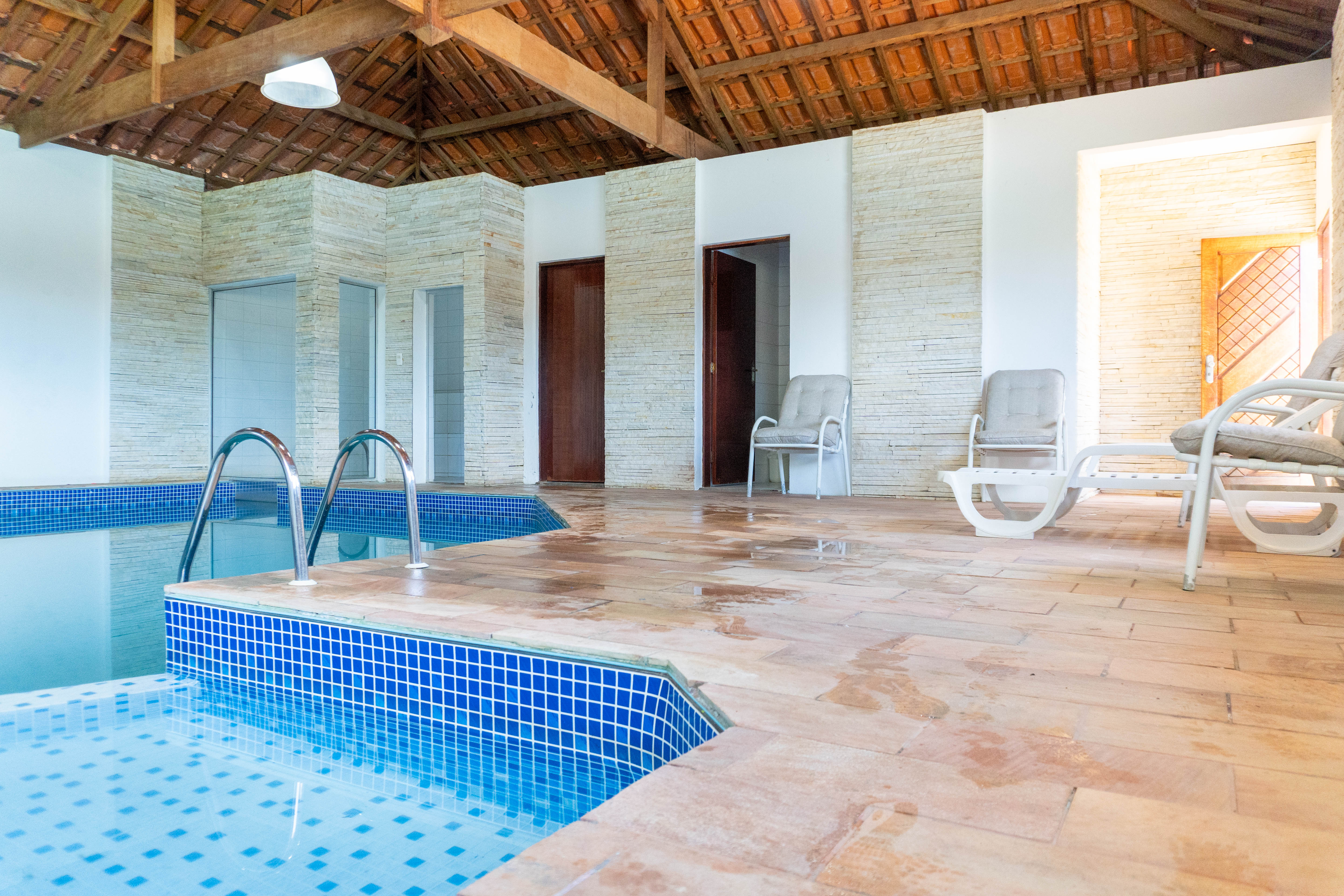 Pousada à venda com 6 suítes no bairro Vila Marinella em Campos do Jordão/SP.