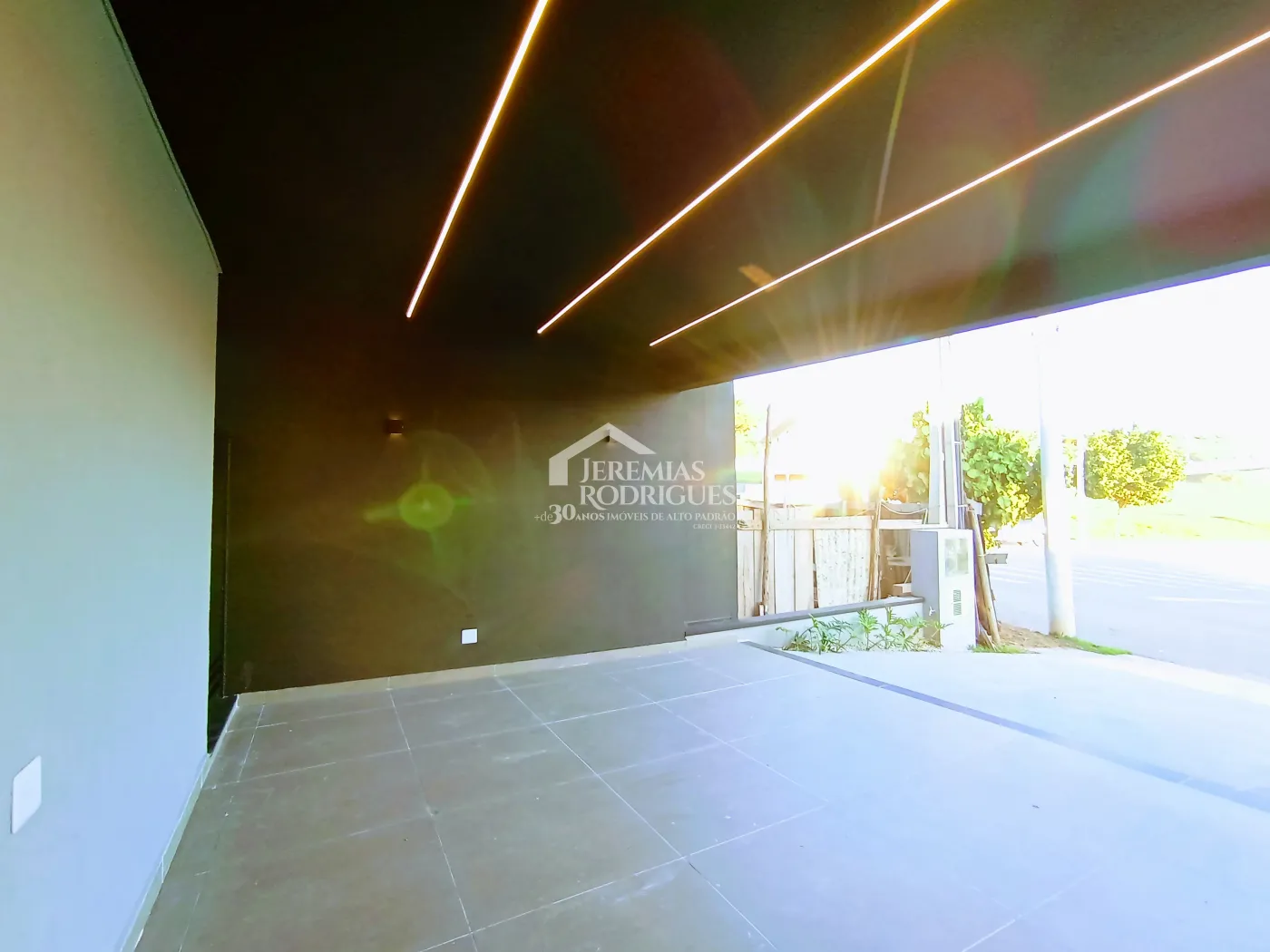 Casa assobradada à venda com 4 dormitórios no Condomínio Cyrella Landscape emTaubaté/SP.