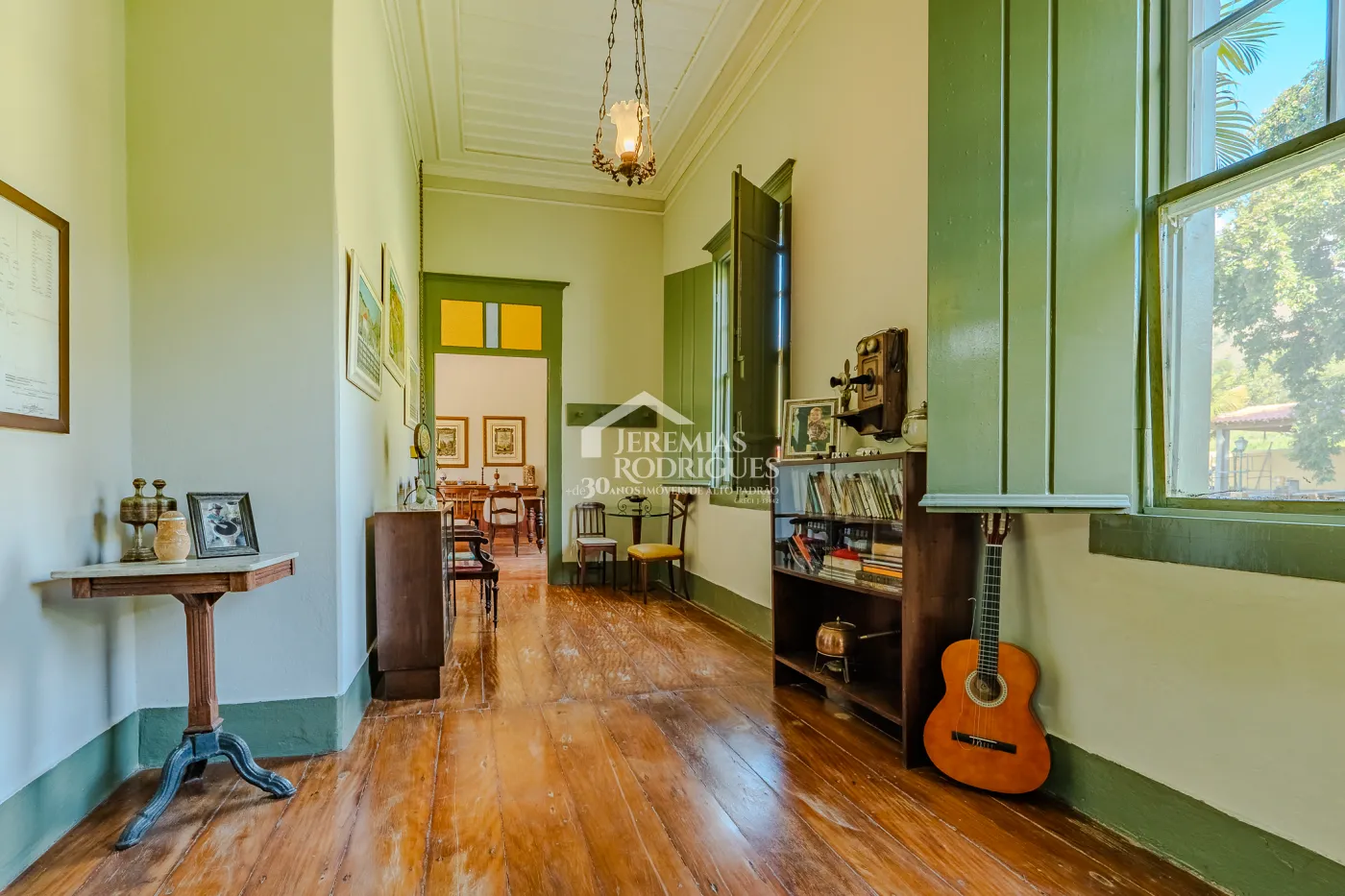 Fazenda à venda com 919,6 hectares em Cachoeira Paulista/SP.
