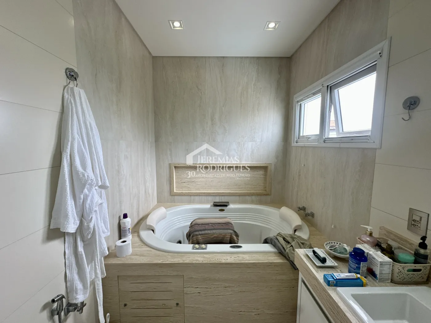 Casa com 4 dormitórios, 369 m² - Condomínio Terras de San Marco - Taubaté/SP.