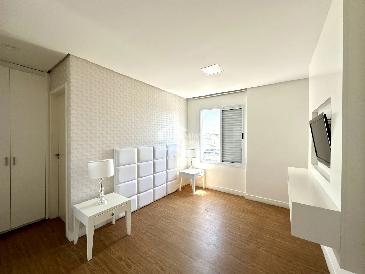 Apartamento com 3 dormitórios, 110 m² - Edifício Placere - Taubaté/SP